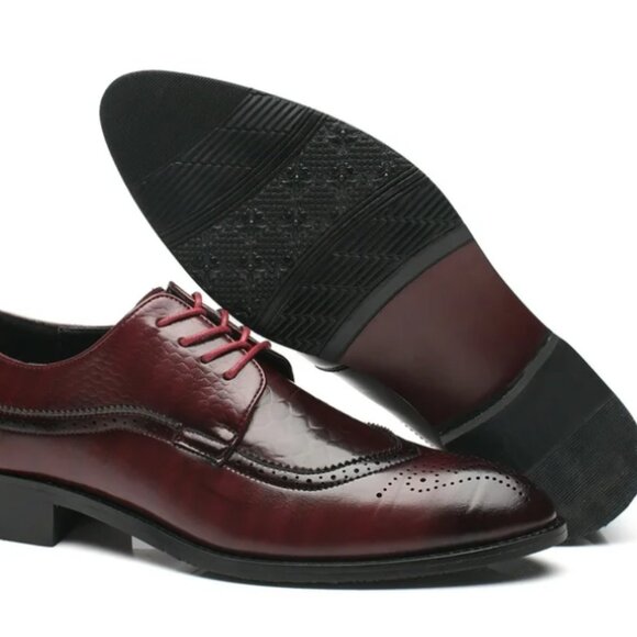 Santimon Men's US 7 - 11 Red Derby Crocodile Pattern Pointed Toe Brogue Shoes - Picture 2 of 12